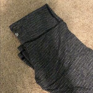 Size 6 lululemon crops